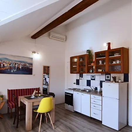 Rosi Apartment Split Exterior photo